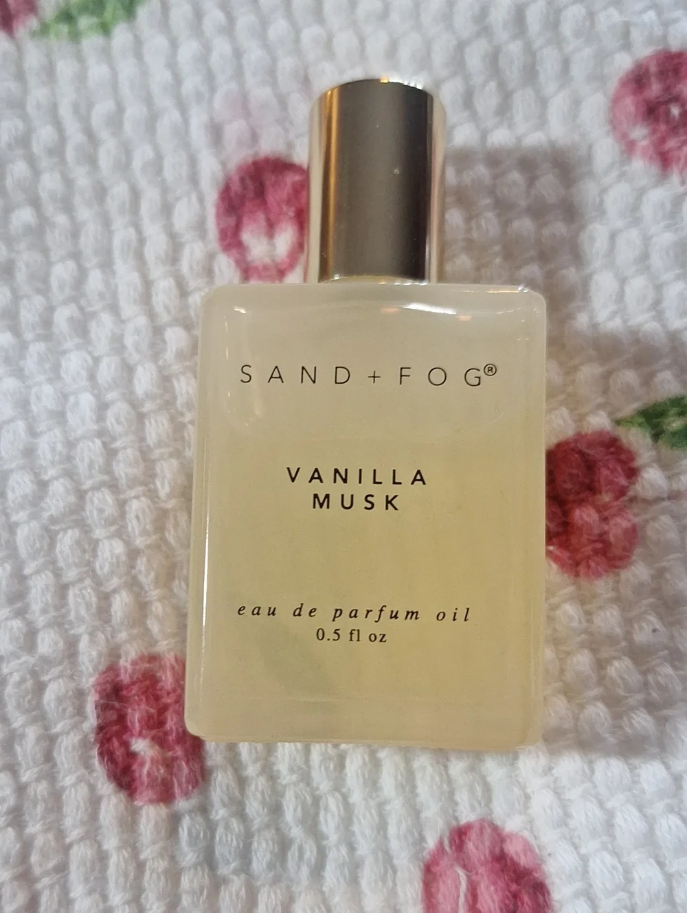 SAND+FOG Vanilla Musk Eau de Parfum Oil -Rollerball.. 5ml. New No Box